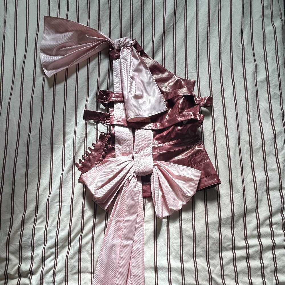 Custom made Super Yaya Beatrice Bow Top